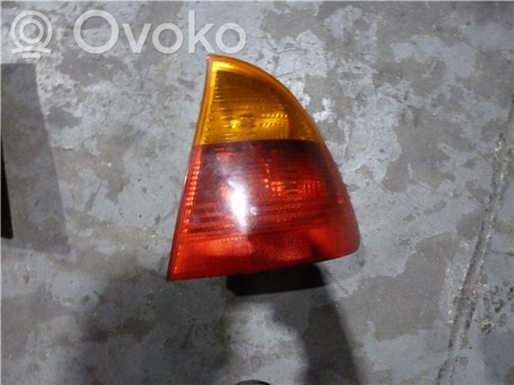 Lámpara de faros/luces traseros