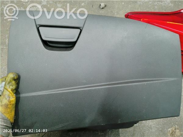 Ford C-MAX II Guantera 