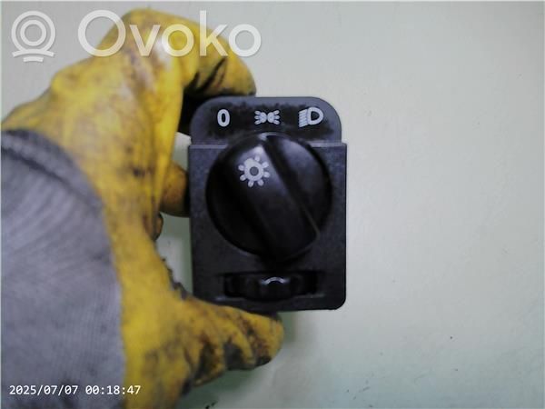 Interruptor de luz   90481764