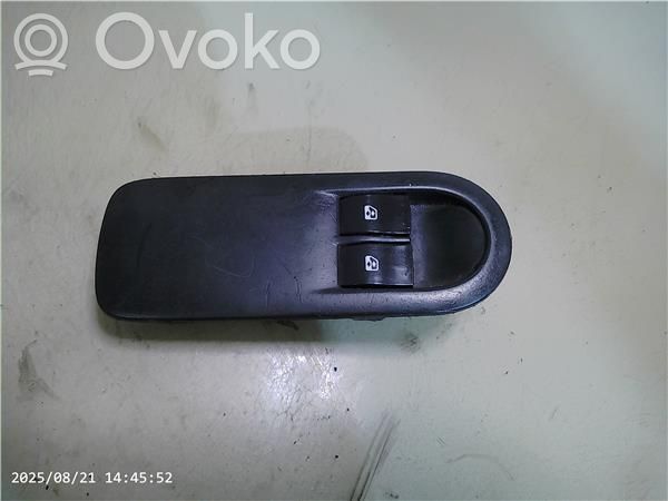 Renault Megane II Electric window control switch 