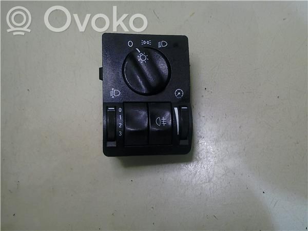 Opel Astra G Light switch 