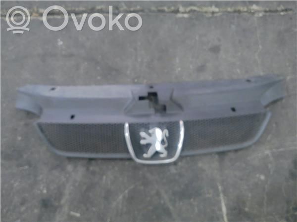 Peugeot 406 Variklio dangtis (apdaila) 