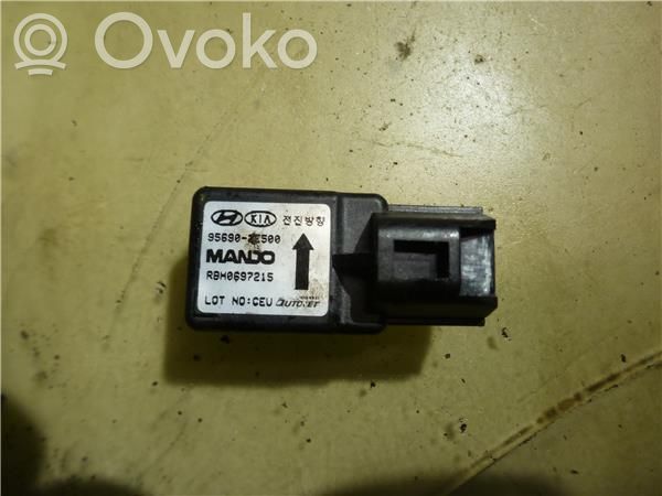 Hyundai Tucson JM Airbag deployment crash/impact sensor 