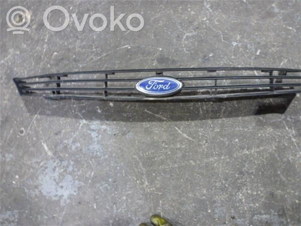 Ford Focus Apakšējais režģis (trīsdaļīgs) 
