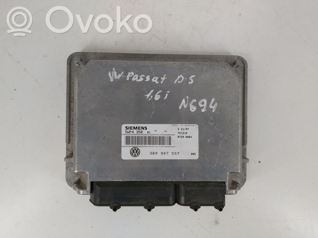 Volkswagen PASSAT B5 Engine control unit/module 
