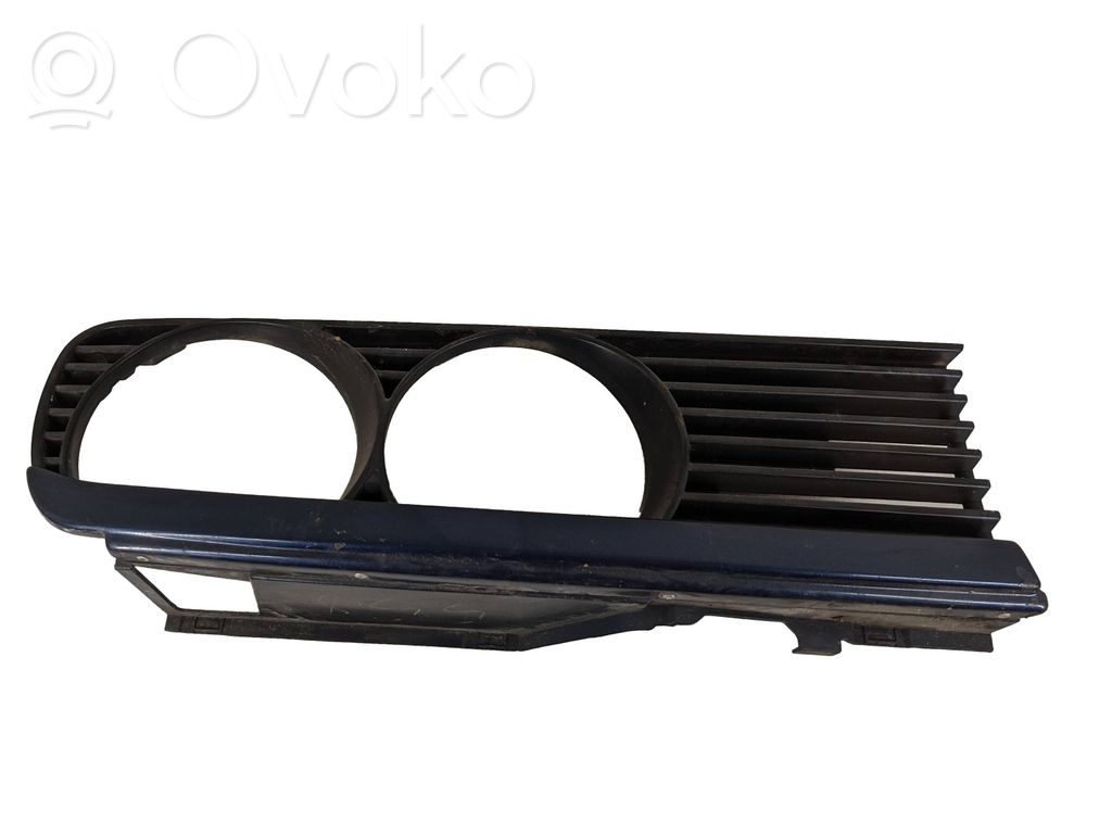 Front grill   18760910