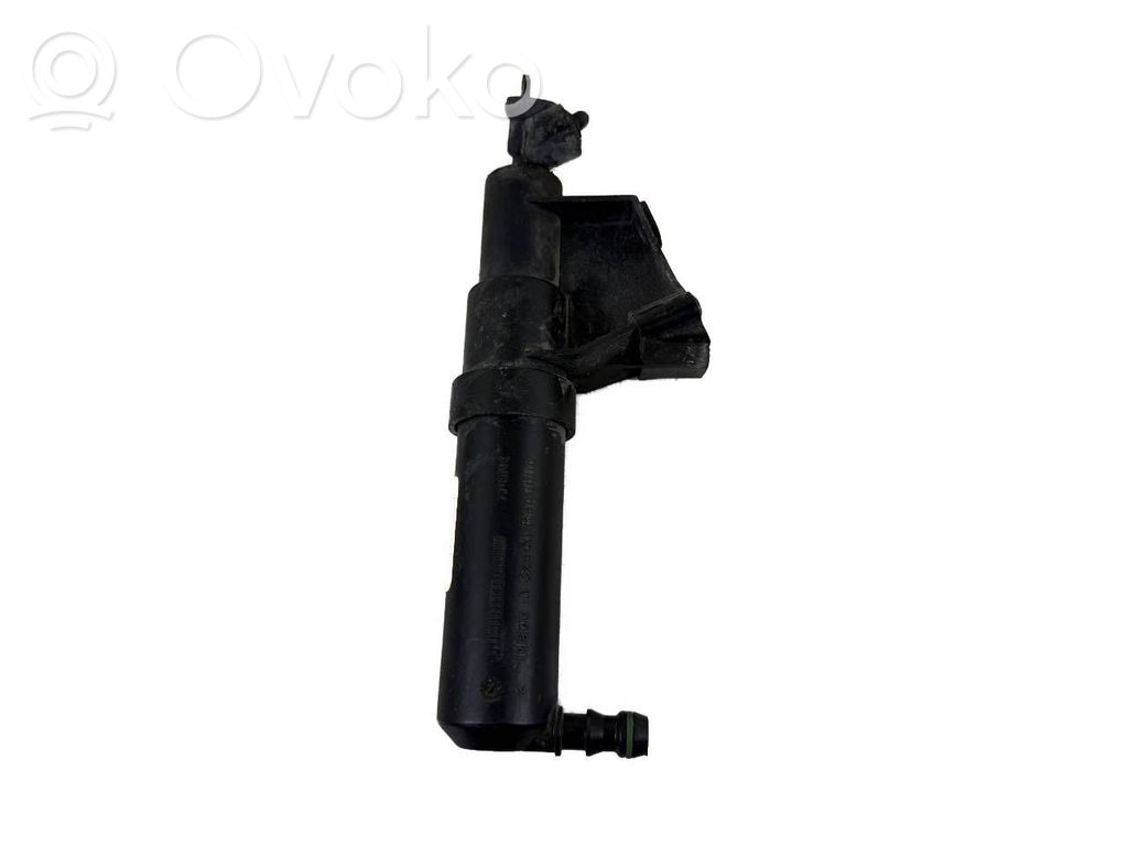 Volvo V50 Headlight washer spray nozzle 