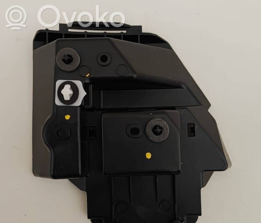 Ford Focus Rear bumper mounting bracket 