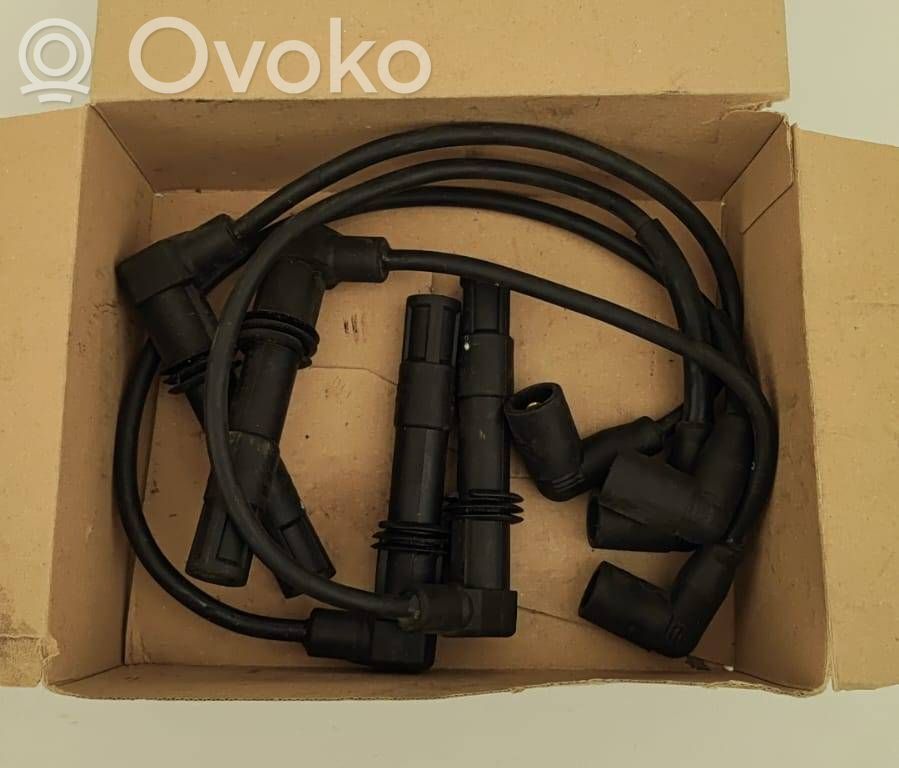 Sytytystulpan johdot   036905409K