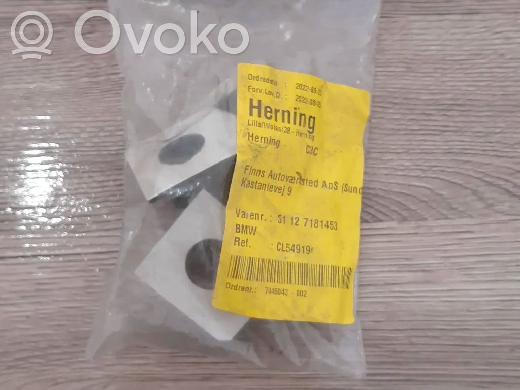 BMW 5 GT F07 Soporte del sensor de aparcamiento trasero (PDC) 