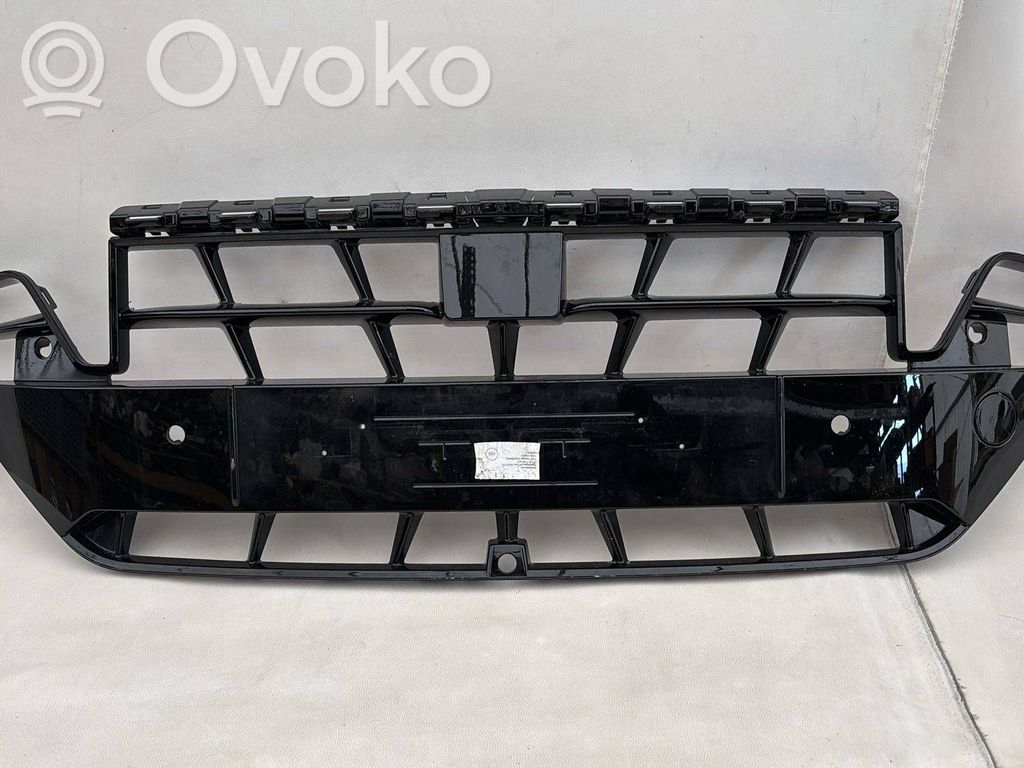 Cupra Formentor Front bumper lower grill 