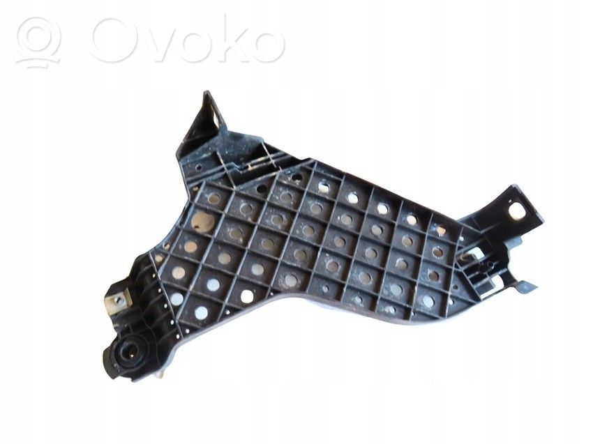 Audi Q3 8U Support phare frontale 