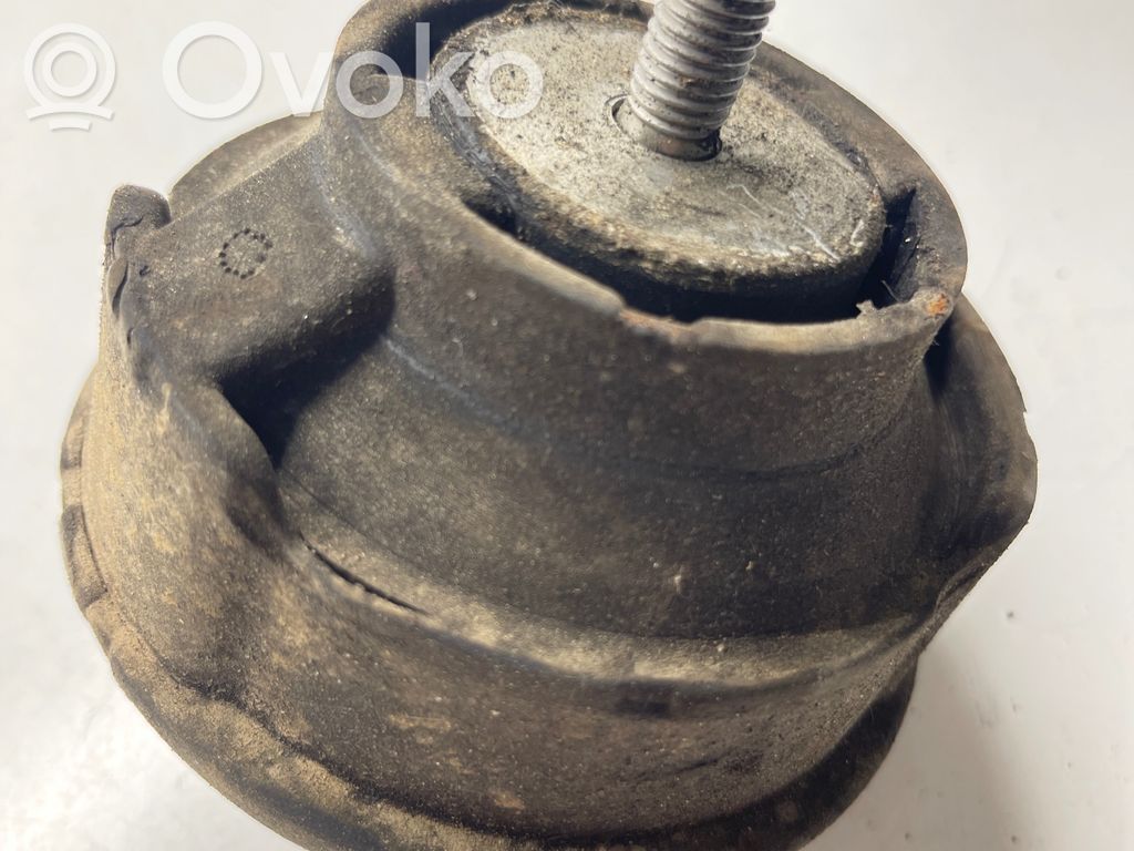 BMW 3 E46 Engine mount bracket 