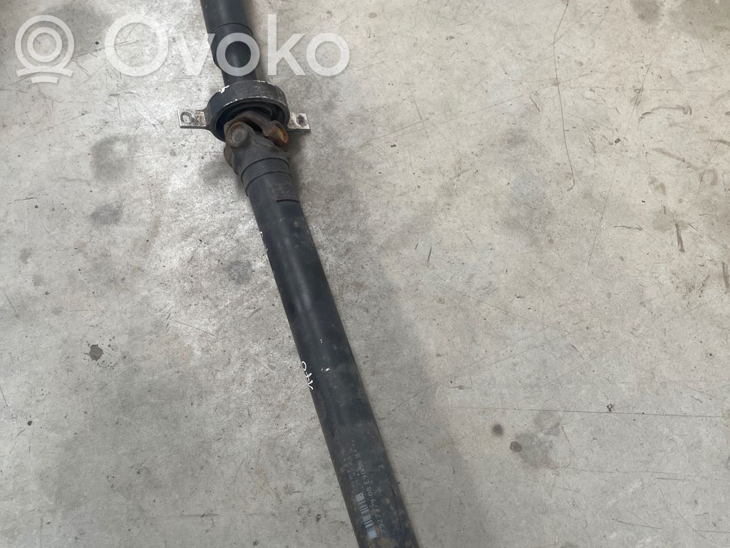 BMW 3 E90 E91 Kardanas komplekte 
