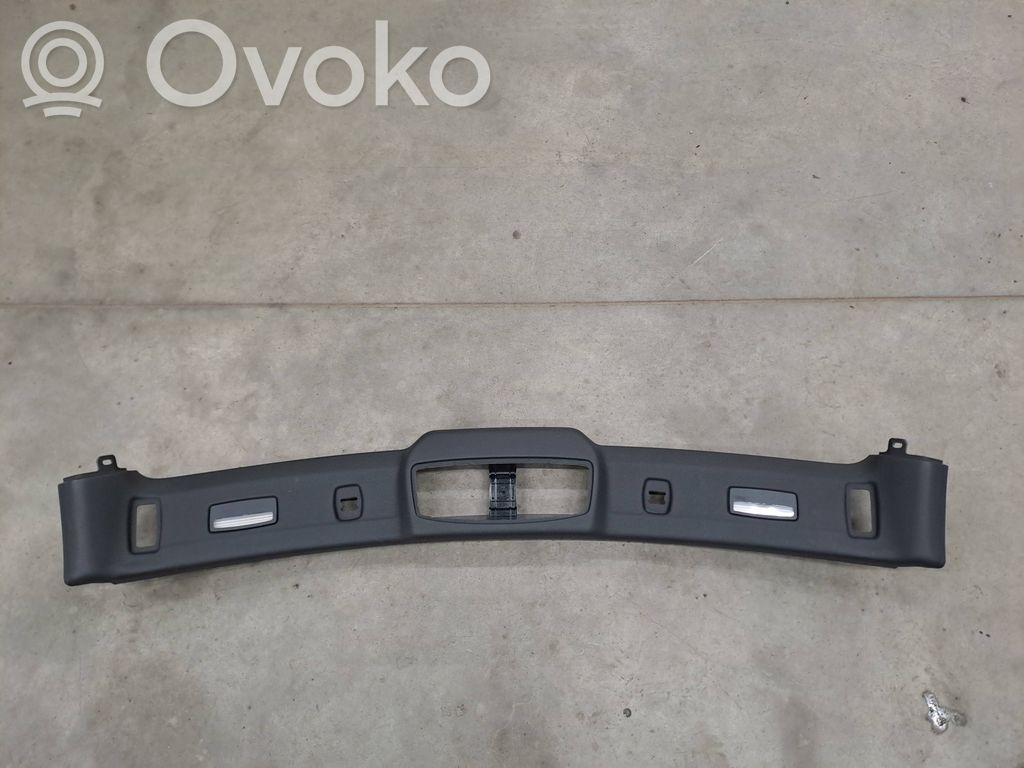 BMW 4 F32 F33 Listwa szyby czołowej / przedniej 