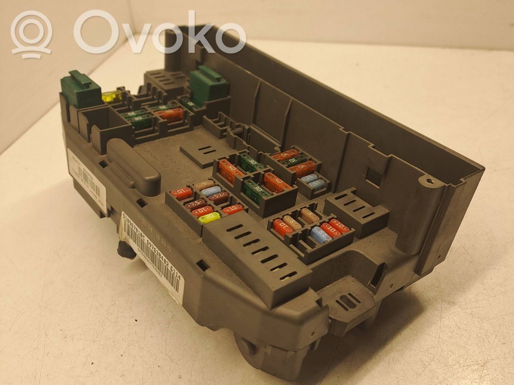 BMW X5 E70 Fuse module 