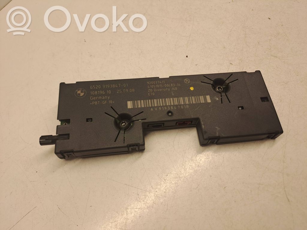 Pystyantennivahvistin   9193847,10819610,250908