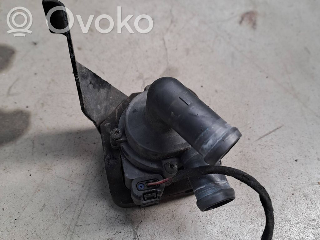 BMW 5 F10 F11 Pompa elettrica dell’acqua/del refrigerante ausiliaria 