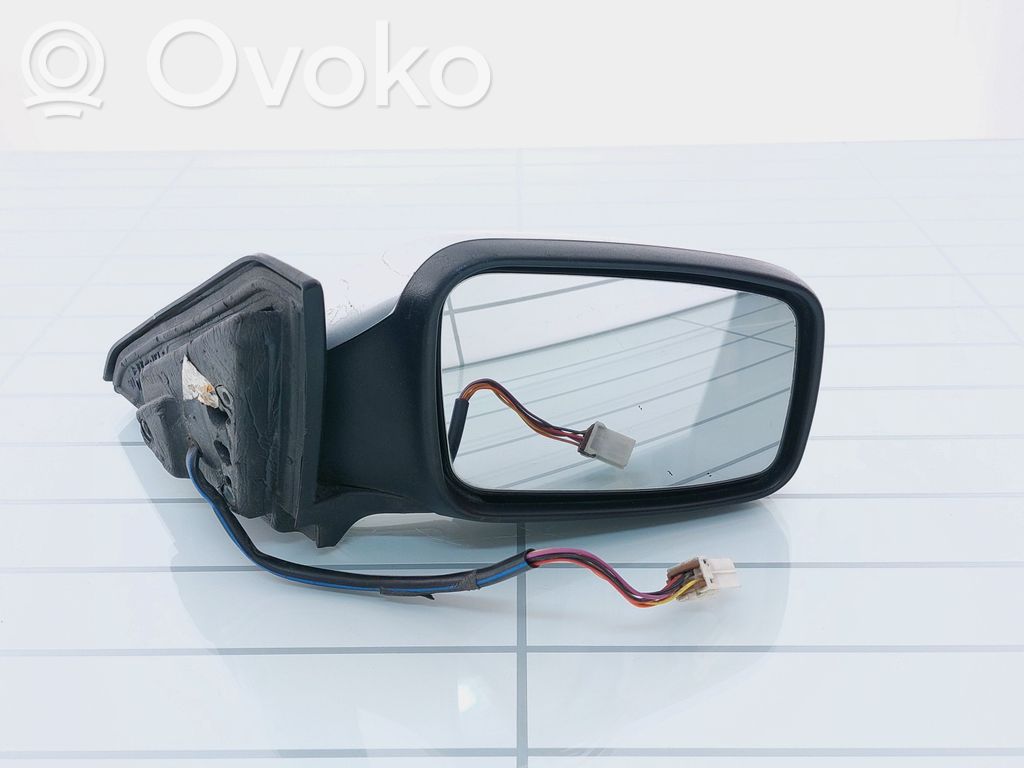 Volvo S40, V40 Elektryczne lusterko boczne drzwi przednich 