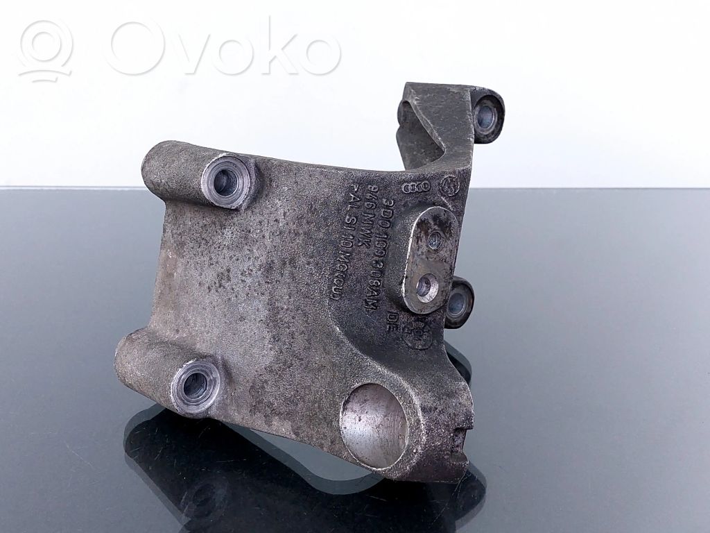 Volkswagen Phaeton Engine mounting bracket 