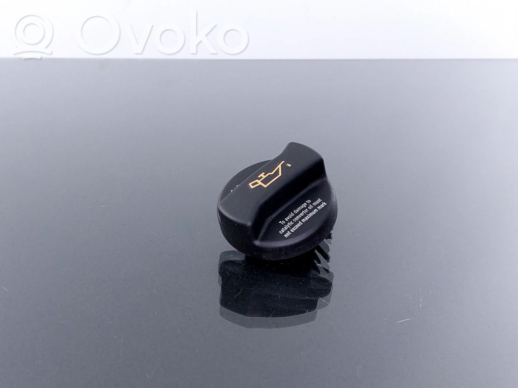 Audi A6 S6 C5 4B Tappo carico dell’olio 