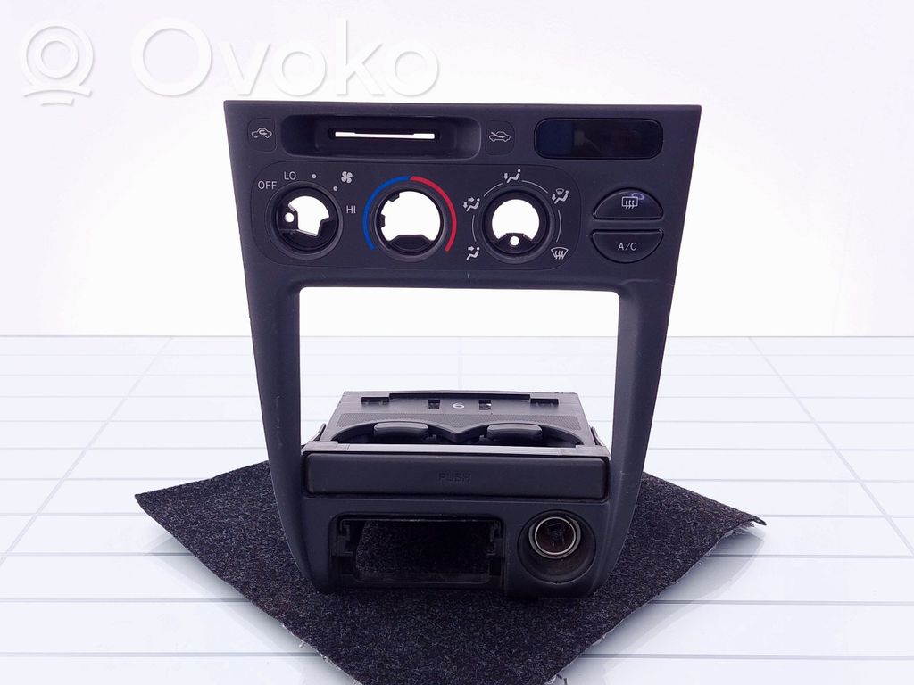 Toyota Corolla E110 Climate control unit 