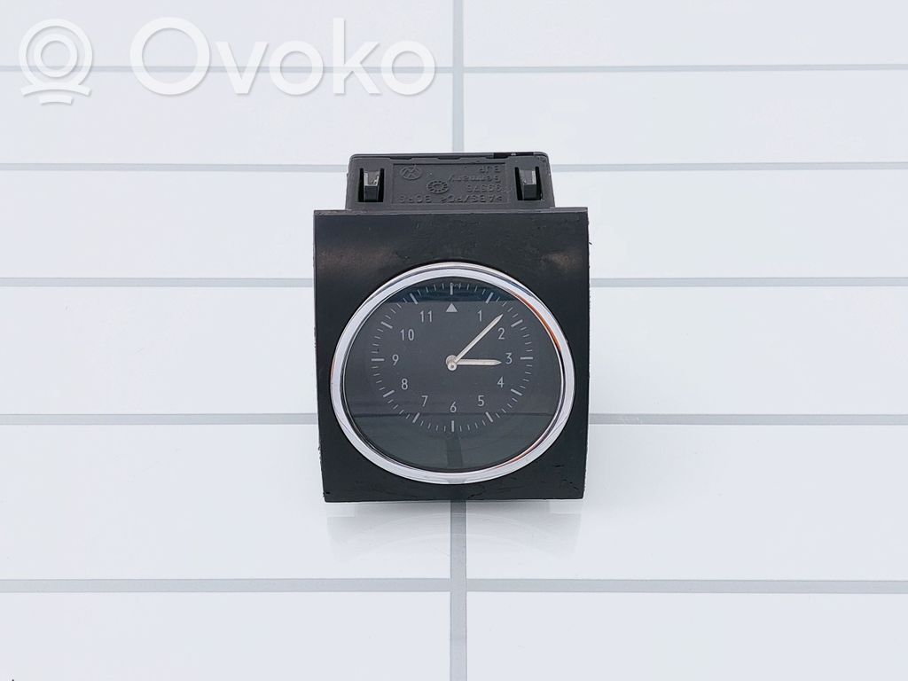 Clock   3D0919204B,3D0919204