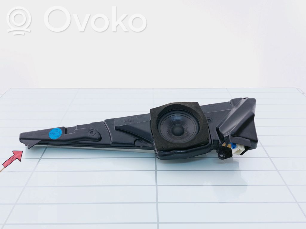 BMW 5 E39 Front door speaker 