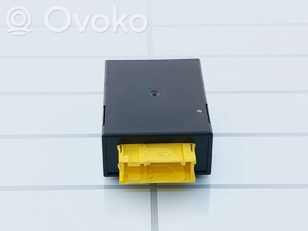 BMW 7 E38 Light module LCM 