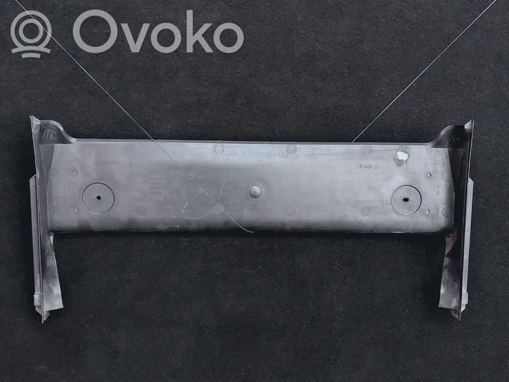 Volvo V70 Отделка радиаторов 