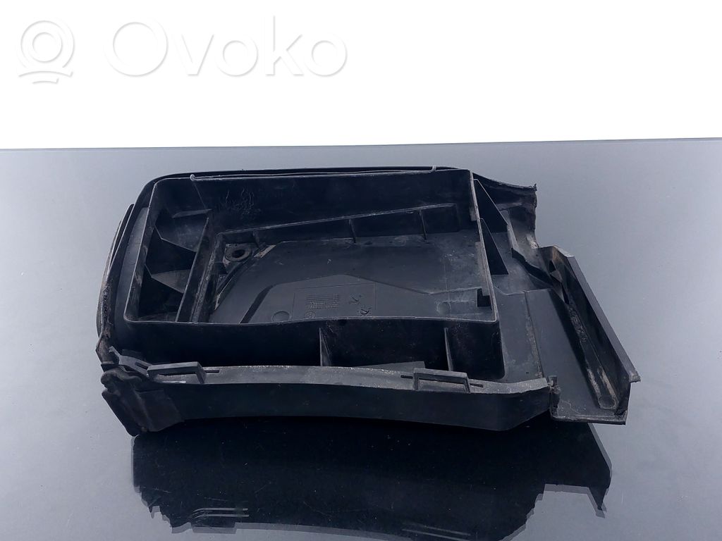 BMW 5 E39 Air filter box 