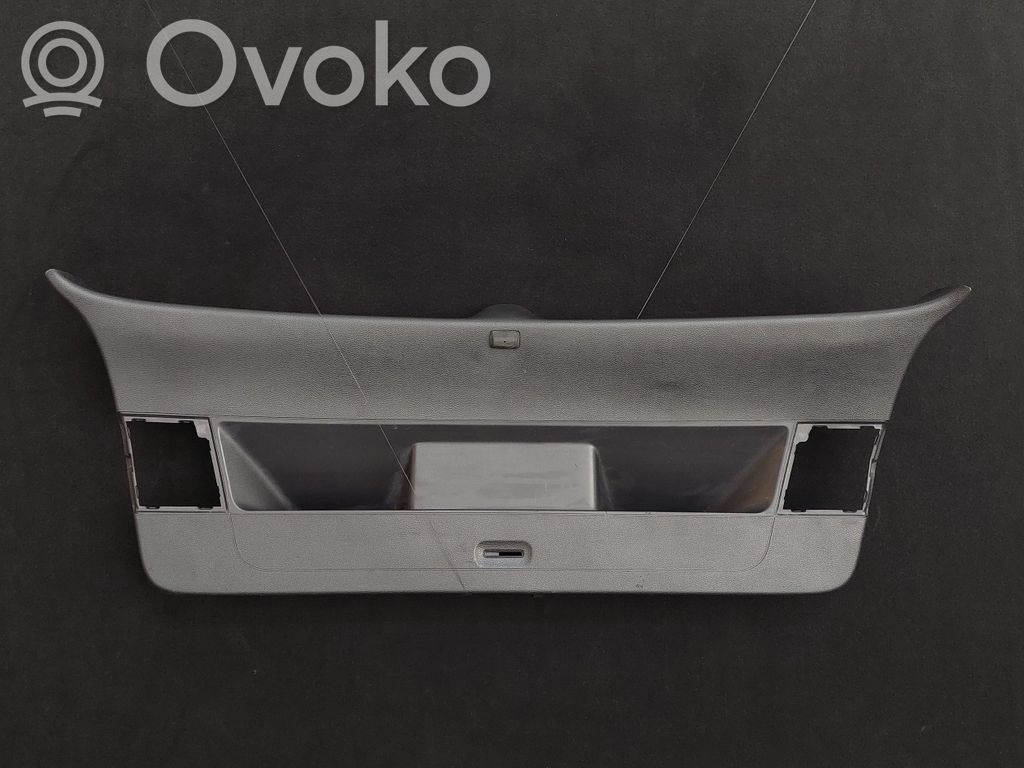 Volkswagen Golf VI Tailgate/boot lid cover trim 