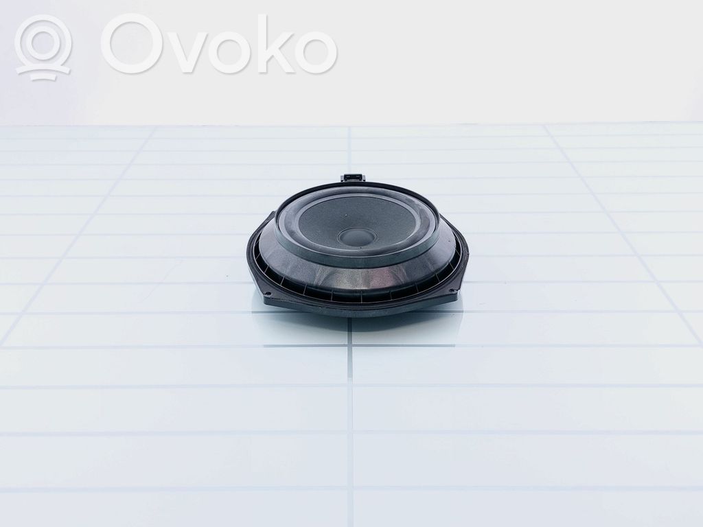 BMW 7 E65 E66 Altavoz subwoofer 