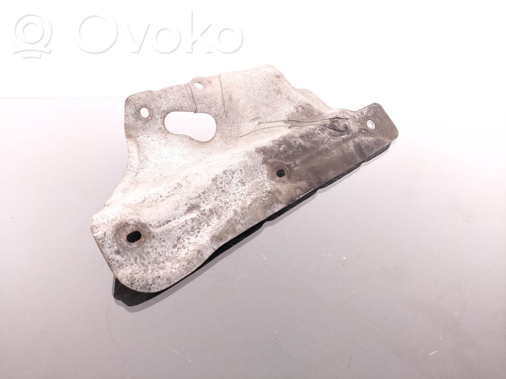 Volvo S60 Protección térmica del escape 