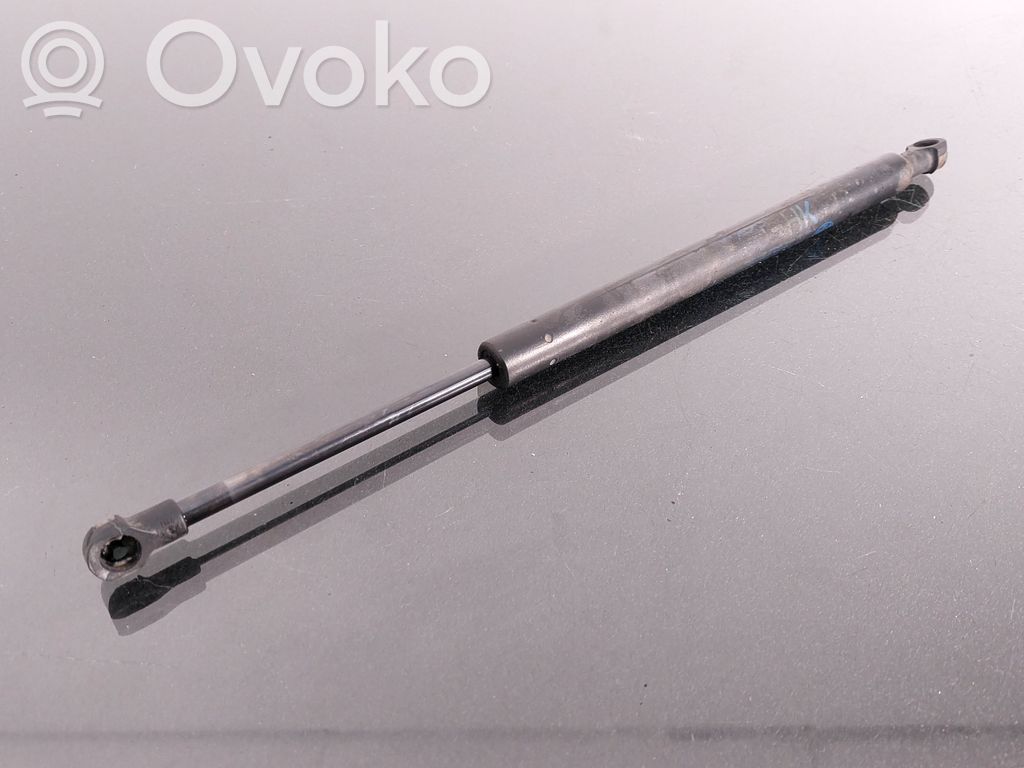 BMW 3 E90 E91 Tailgate/trunk strut/damper 