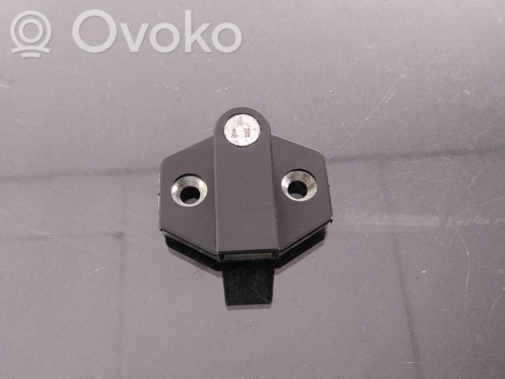 Front door lock loop/hook striker   8176350