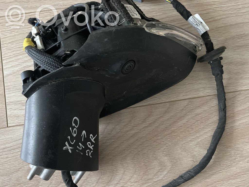 Volvo XC60 Front door electric wing mirror 