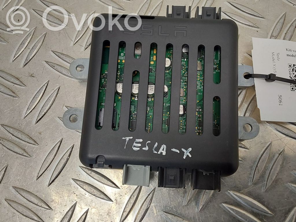 Tesla Model X Other control units/modules 