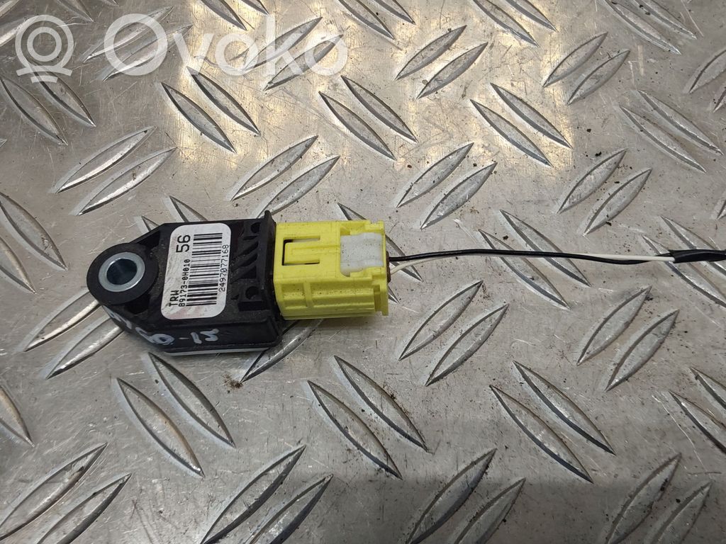 Toyota Aygo AB40 Airbagsensor Crashsensor Drucksensor 