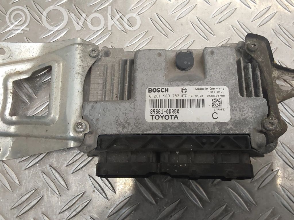 Toyota Yaris Engine control unit/module 