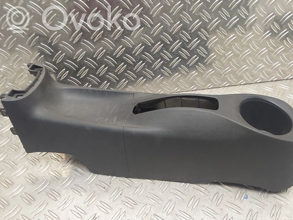 Toyota Aygo AB40 Consola central 