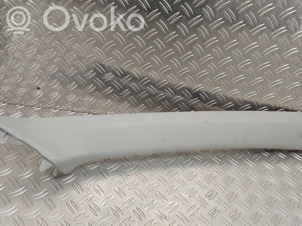 Toyota Auris E180 Pilar (A) 
