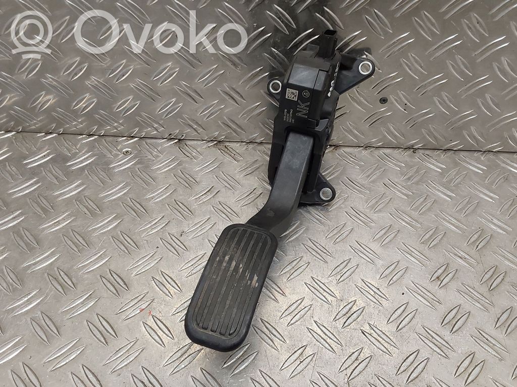 Toyota Corolla E210 E21 Kaasupoljin 