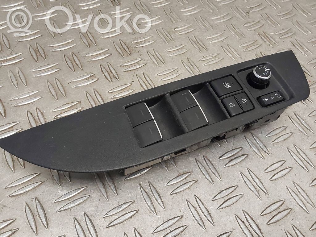 Toyota Corolla E210 E21 Sähkötoimisen ikkunan ohjauskytkin 