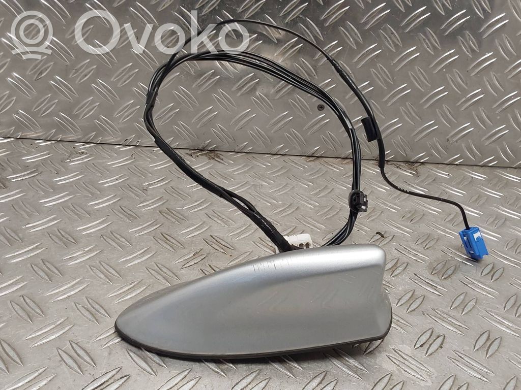 Toyota Corolla E210 E21 Pystyantennivahvistin 