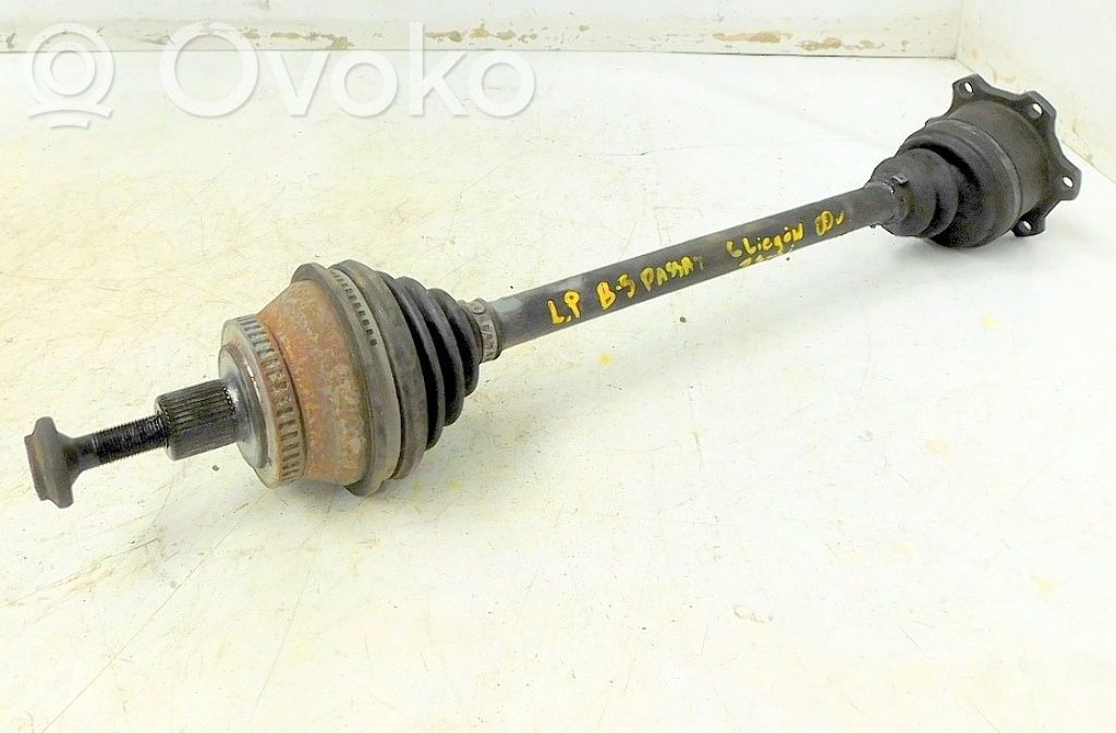Volkswagen PASSAT B5 Etuvetoakseli 