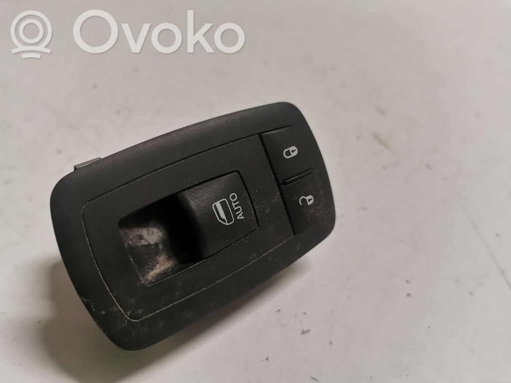 Dodge Challenger Electric window control switch 