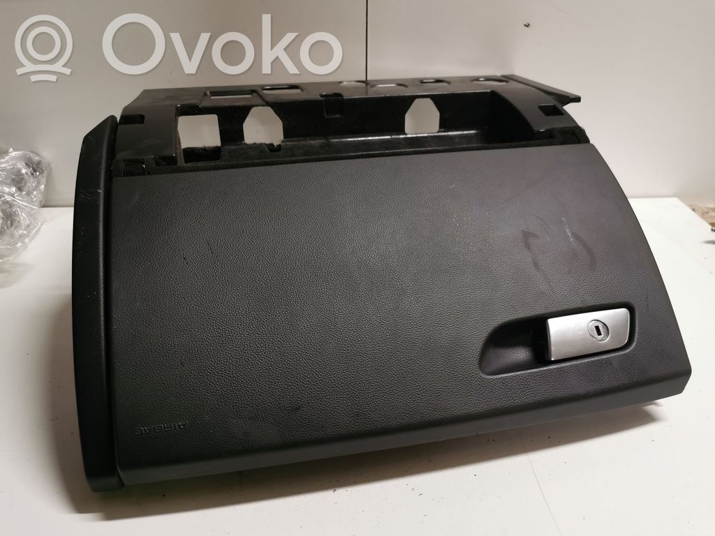 Audi A6 C7 Schowek deski rozdzielczej 