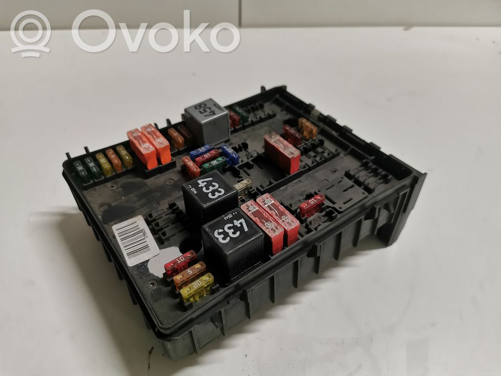 Audi A3 S3 8P Fuse box set 