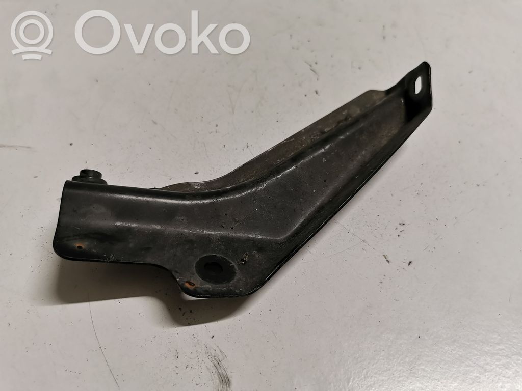 BMW 5 E60 E61 Other engine bay part 